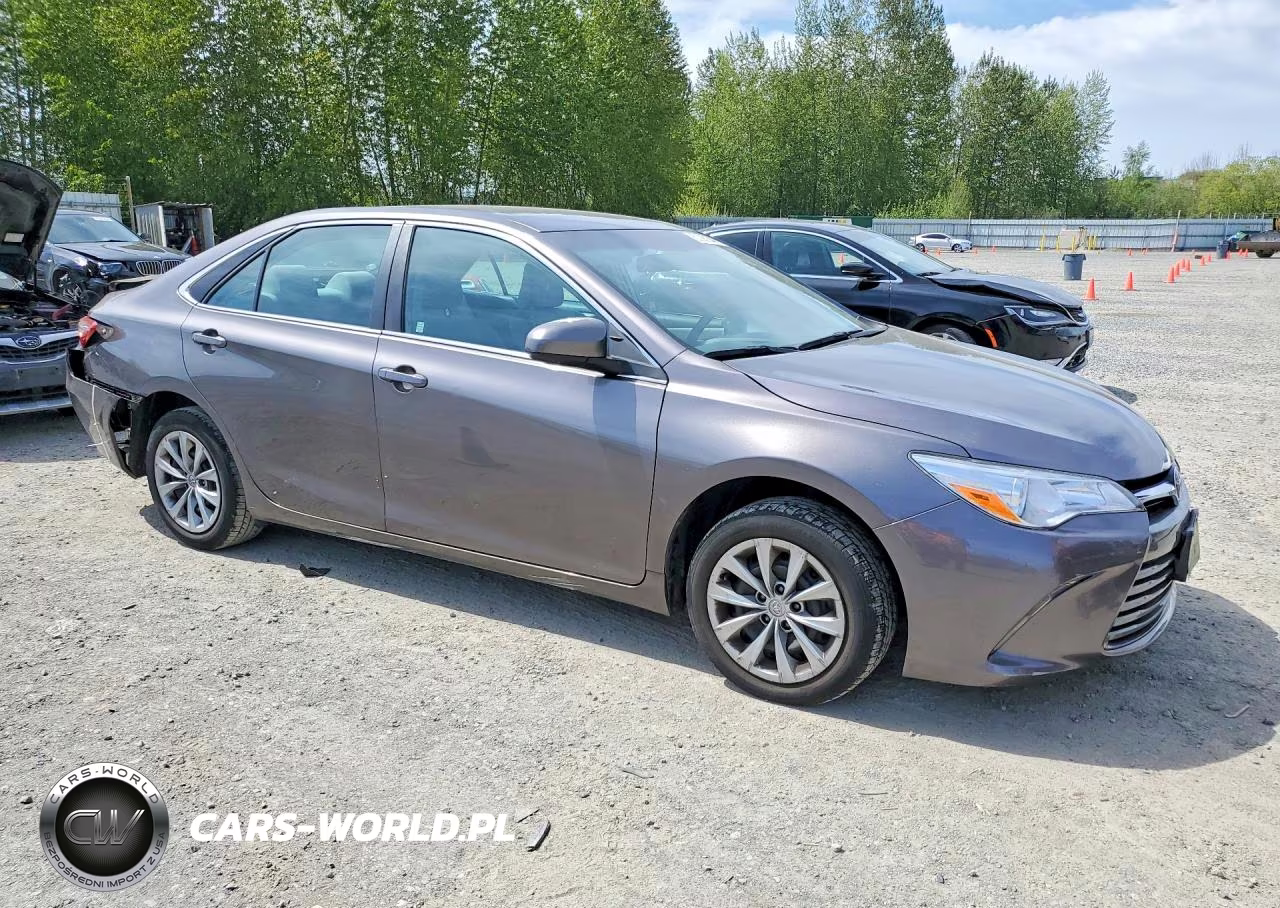 2017 Toyota Camry Le VIN:4T1BF1FKXHU361127 - 4