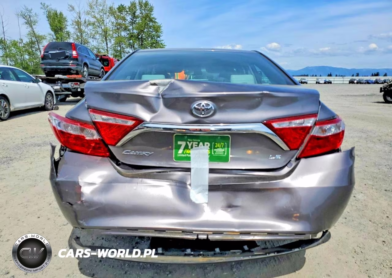 2017 Toyota Camry Le VIN:4T1BF1FKXHU361127 - 6