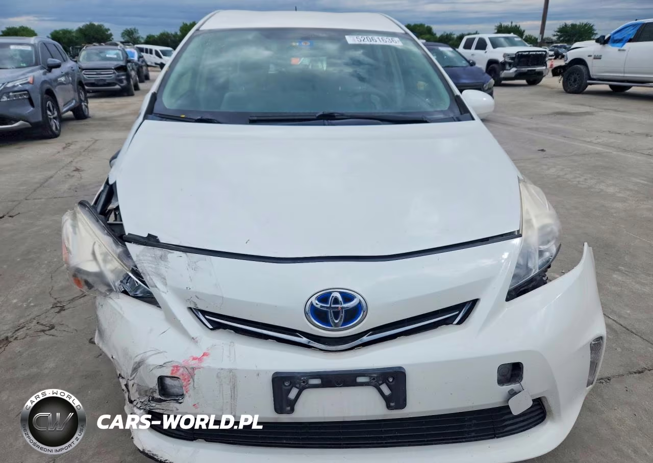 2014 Toyota Prius V Three VIN:JTDZN3EU6E3324467 - 5