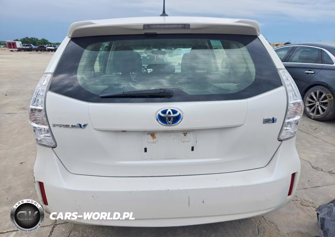 2014 Toyota Prius V Three VIN:JTDZN3EU6E3324467 - 6