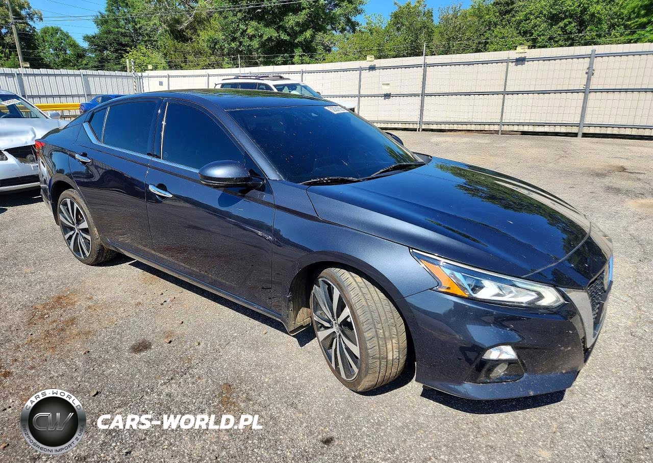 2019 Nissan Altima Platinum VIN:1N4BL4FW4KC137968 - 4
