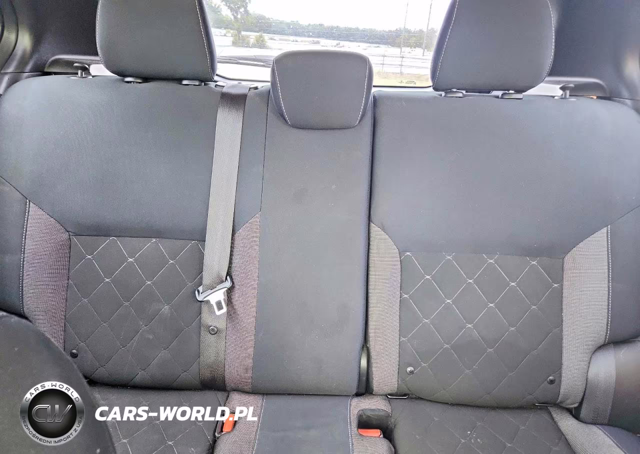 2018 Nissan Kicks Sv VIN:3N1CP5CU8JL545004 - 10