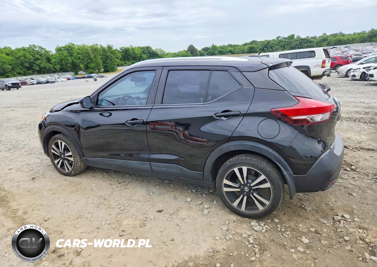 2018 Nissan Kicks Sv VIN:3N1CP5CU8JL545004 - 2