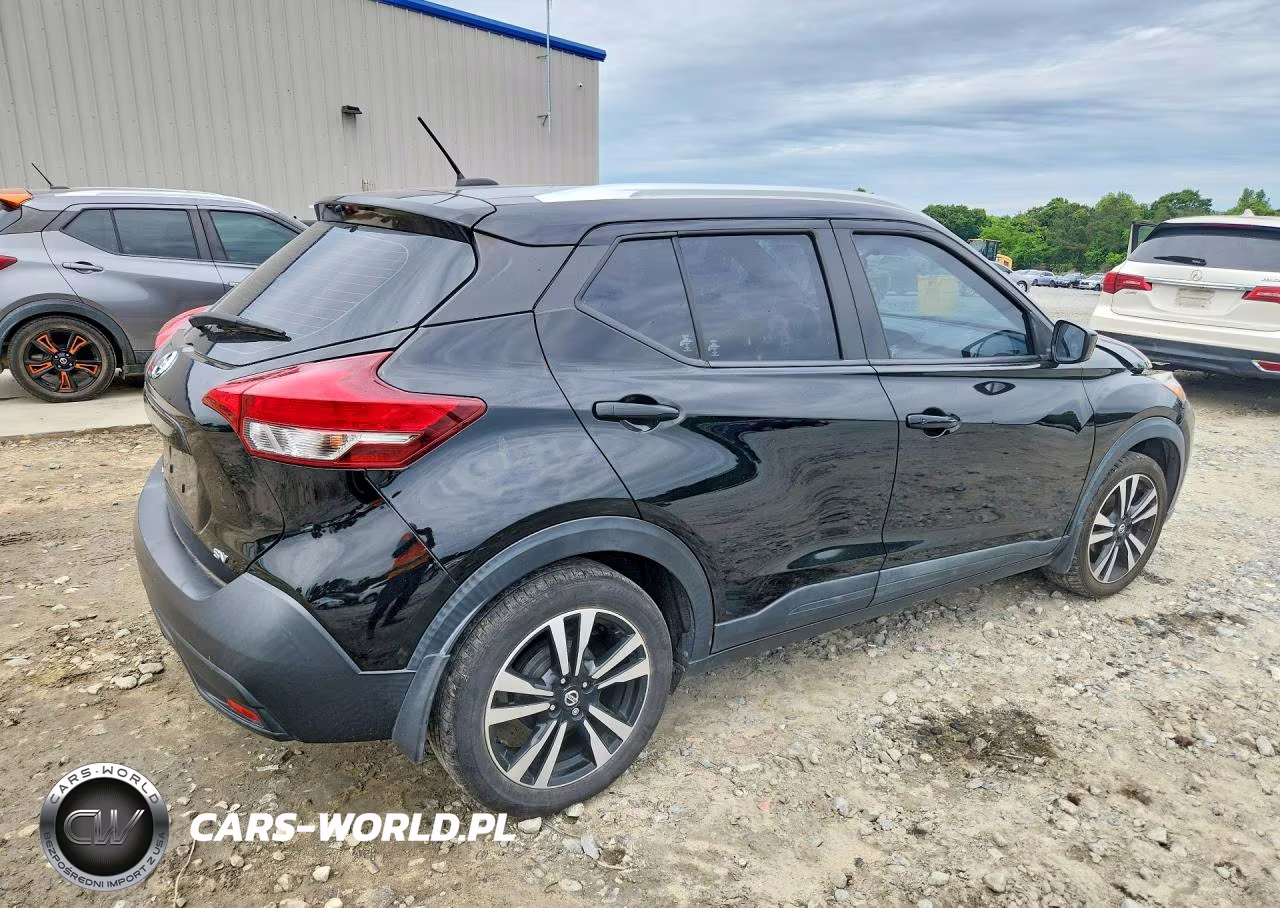 2018 Nissan Kicks Sv VIN:3N1CP5CU8JL545004 - 3