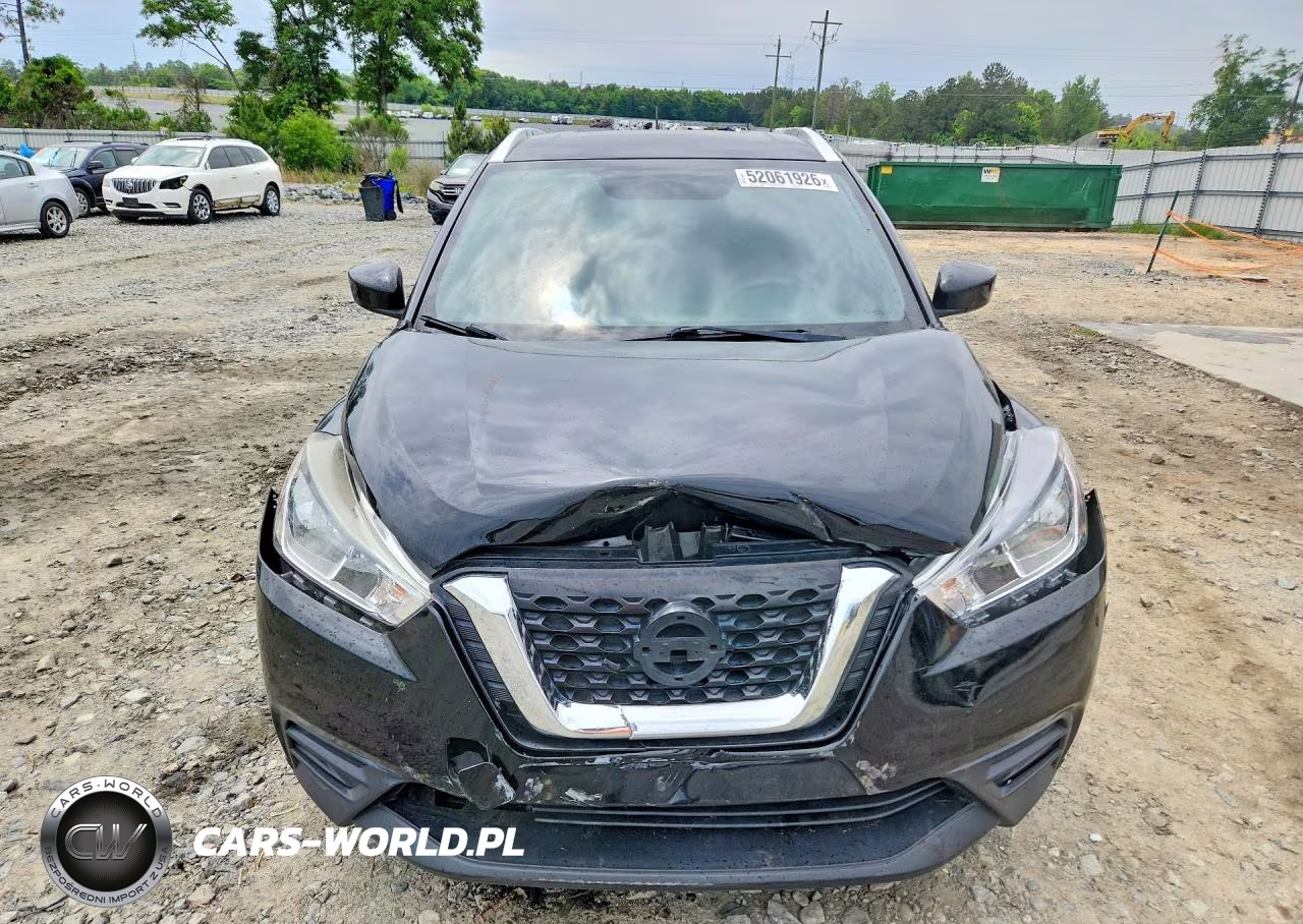 2018 Nissan Kicks Sv VIN:3N1CP5CU8JL545004 - 5