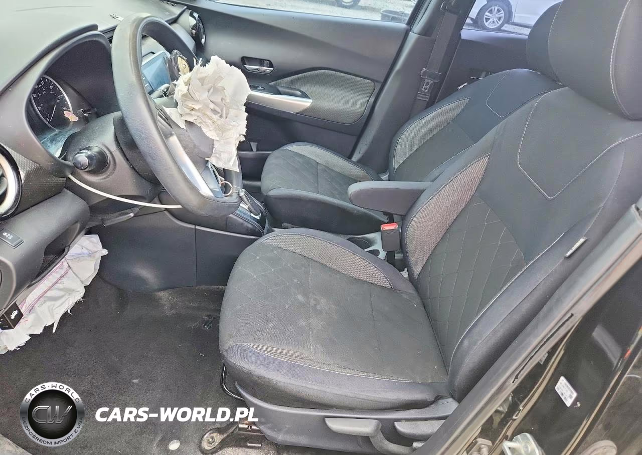 2018 Nissan Kicks Sv VIN:3N1CP5CU8JL545004 - 7
