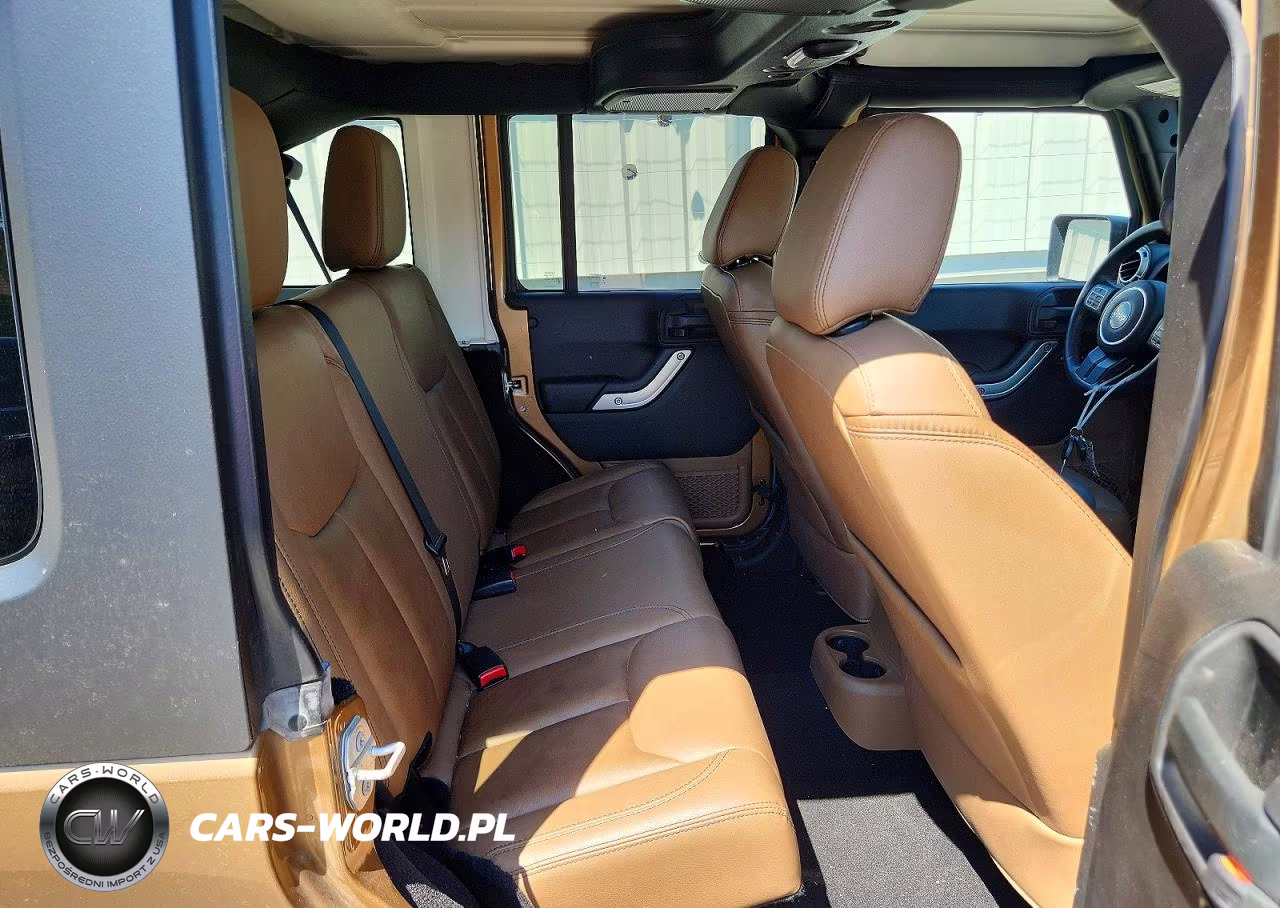 2015 Jeep Wrangler Unlimited Rubicon VIN:1C4BJWFG5FL615499 - 11