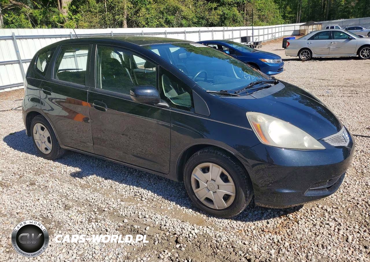 2013 Honda Fit VIN:JHMGE8G31DC018766 - 4