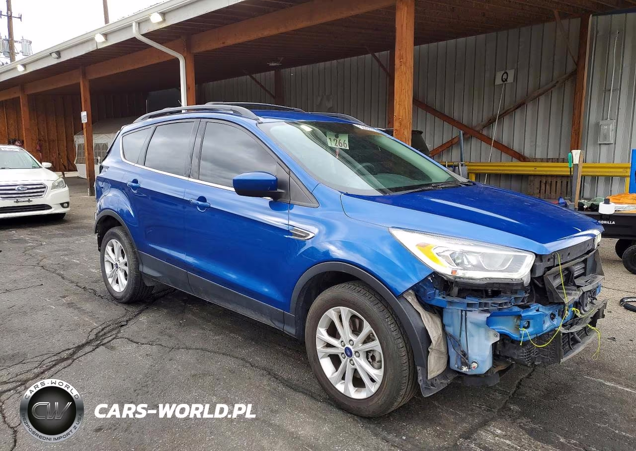 2017 Ford Escape Se VIN:1FMCU9G91HUE47530 - 4