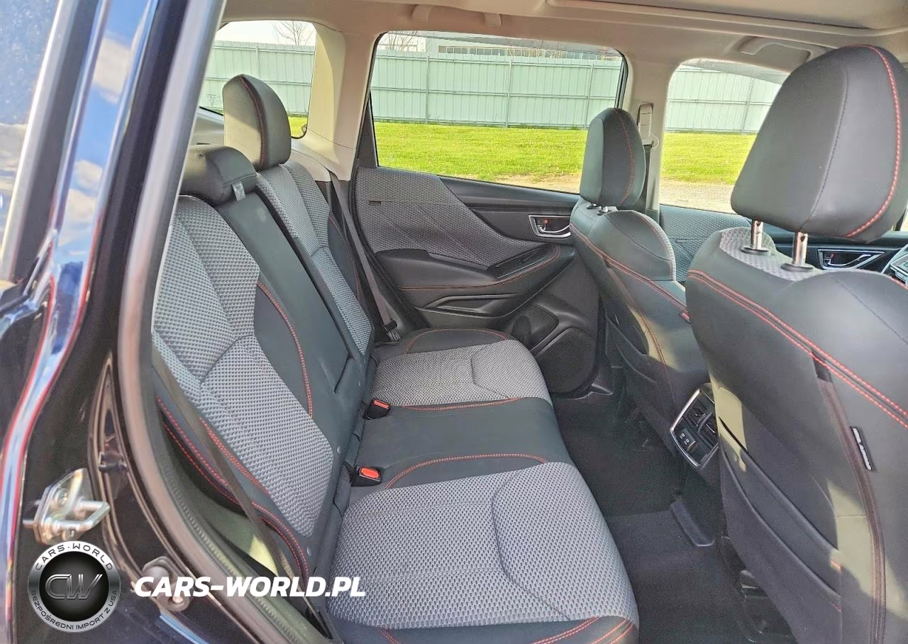 2019 Subaru Forester Sport VIN:JF2SKAJC7KH503581 - 10