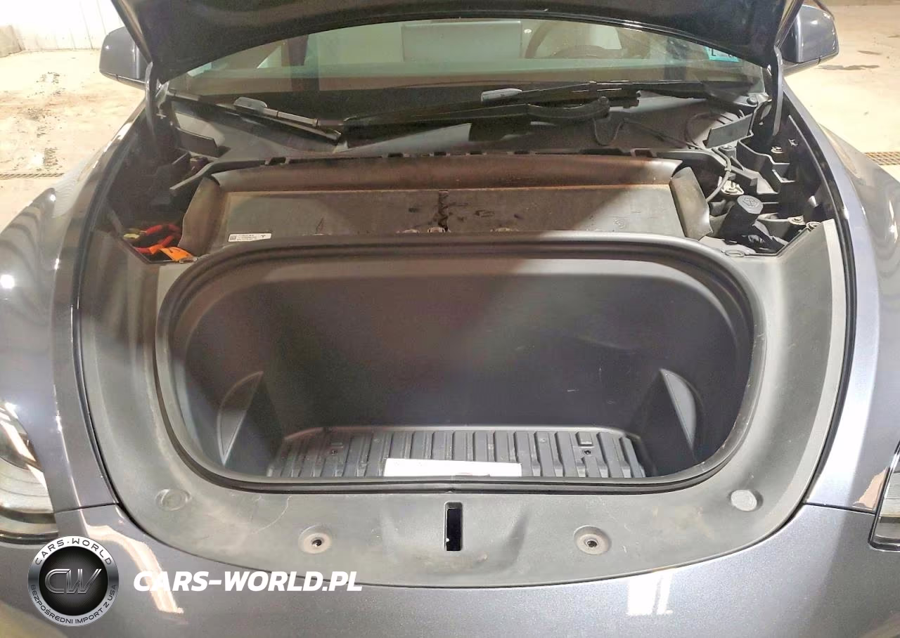 2022 Tesla Model Y VIN:7SAYGDEF4NF404790 - 11