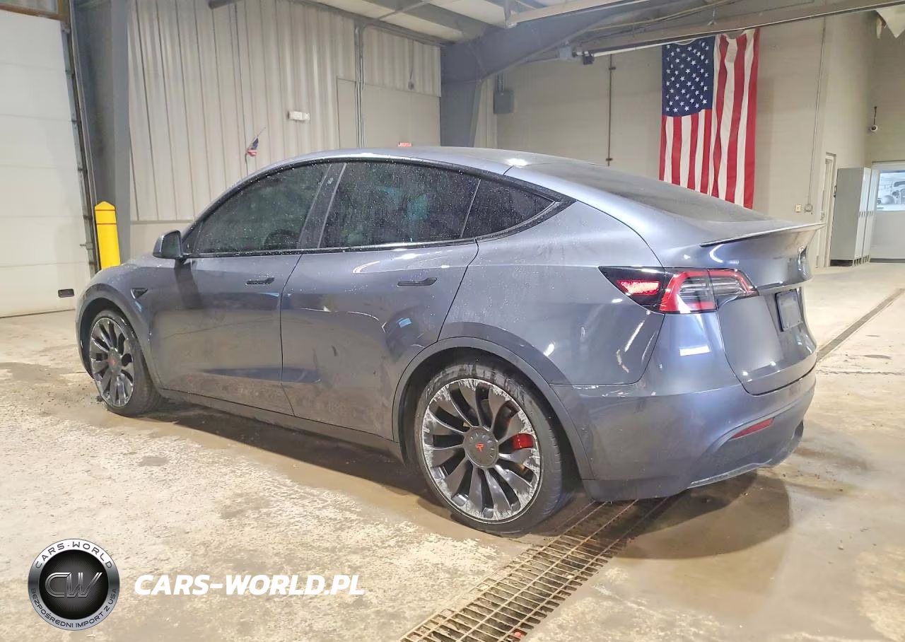 2022 Tesla Model Y VIN:7SAYGDEF4NF404790 - 2