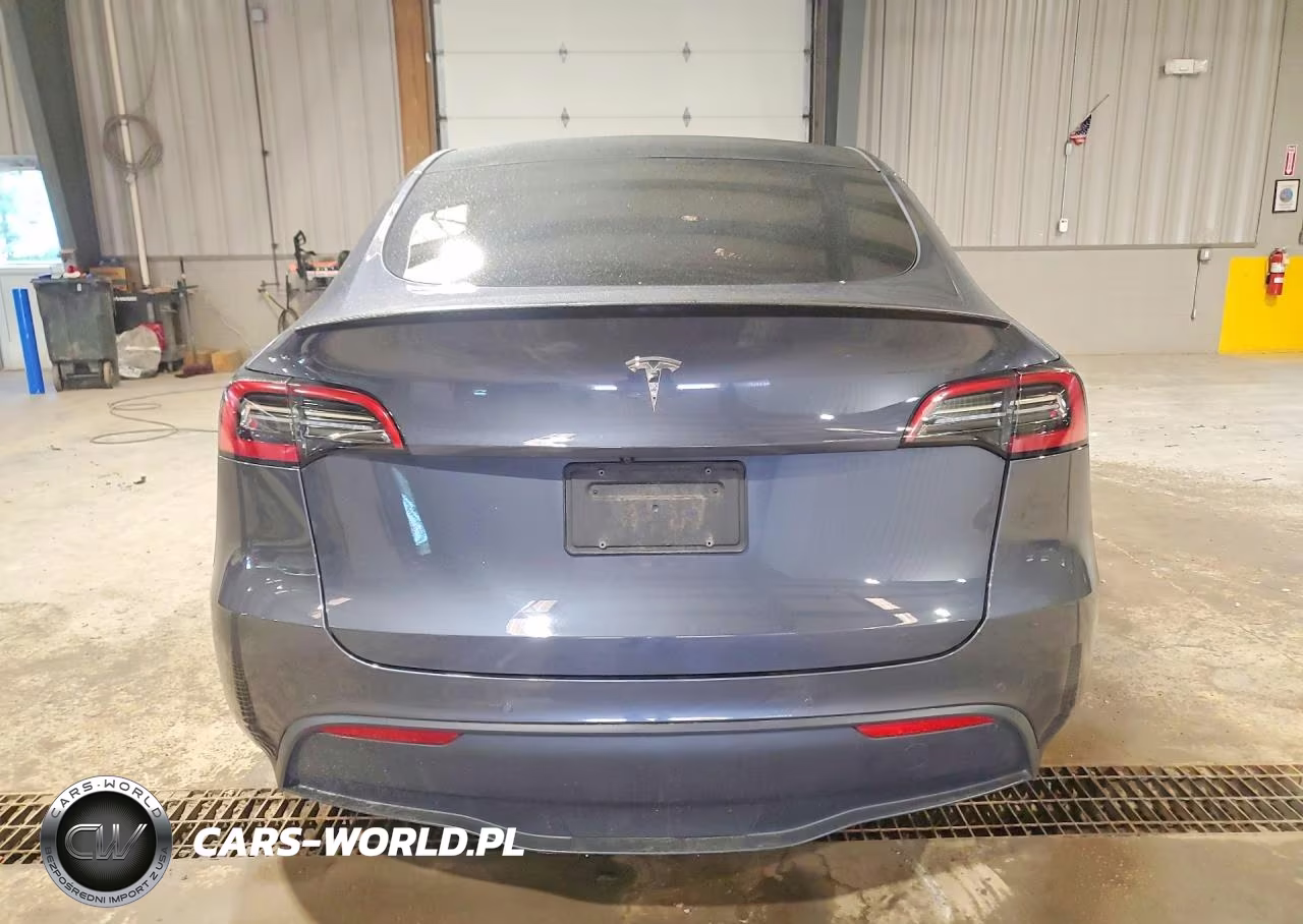 2022 Tesla Model Y VIN:7SAYGDEF4NF404790 - 6