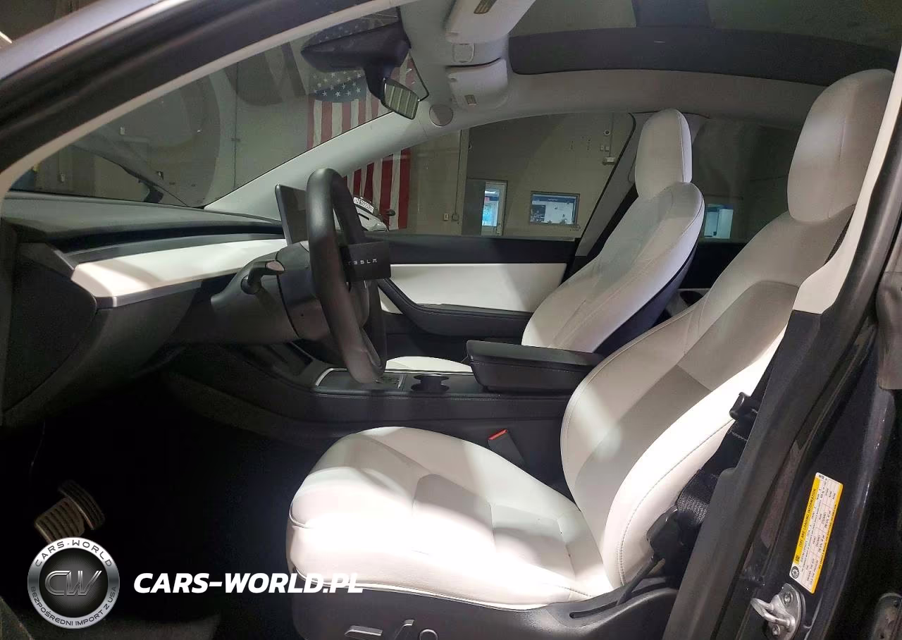 2022 Tesla Model Y VIN:7SAYGDEF4NF404790 - 7
