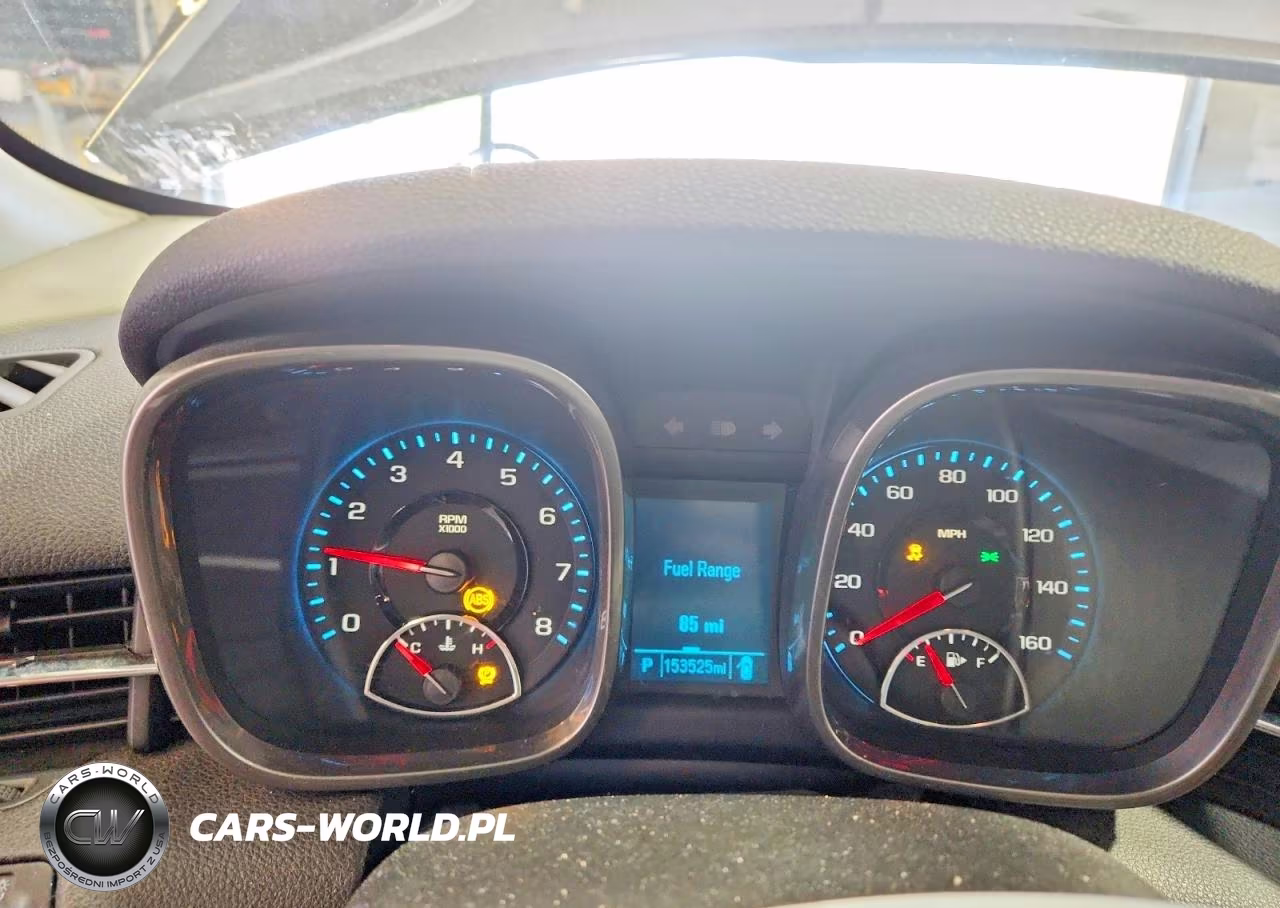 2013 Chevrolet Malibu Ls VIN:1G11B5SA7DF330585 - 9