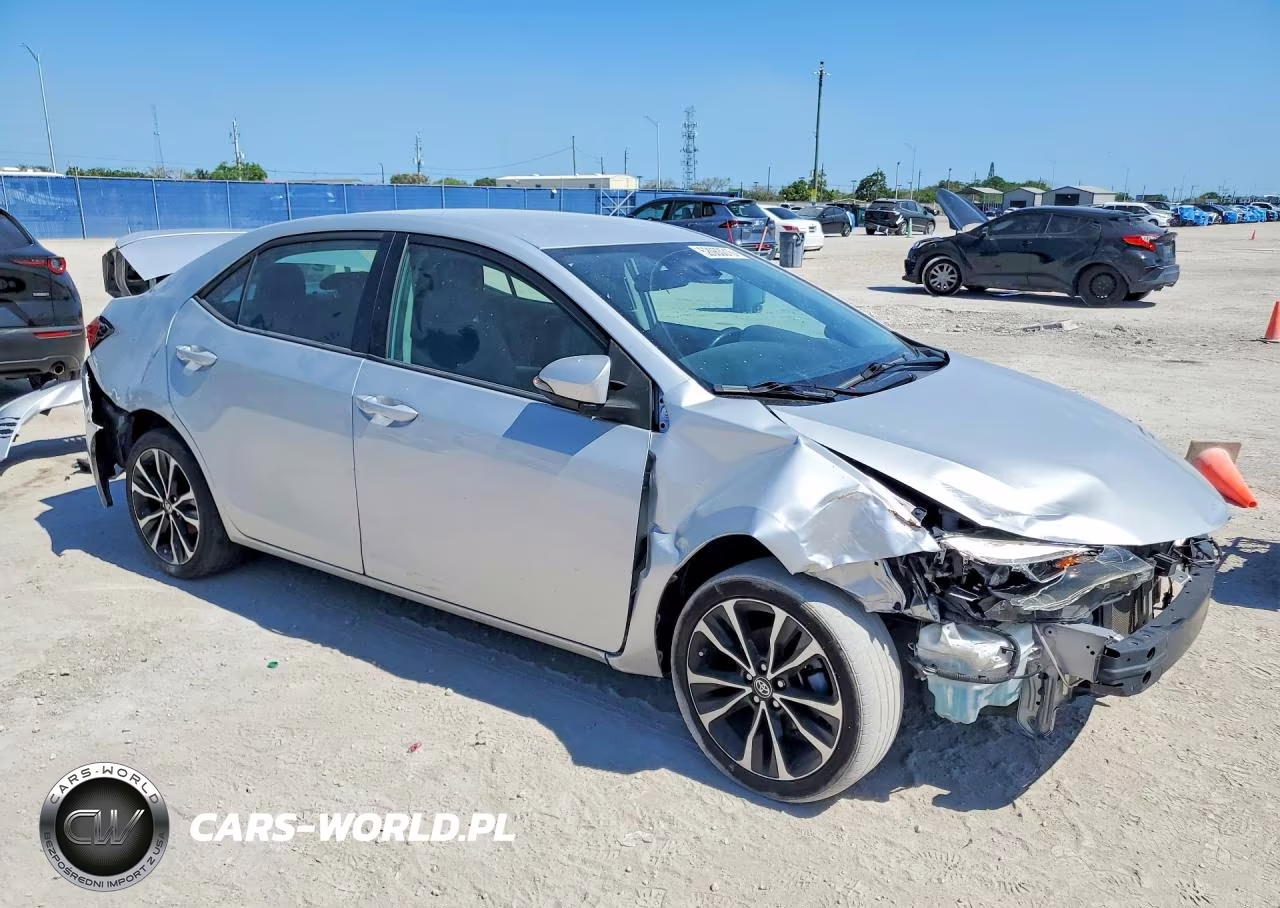 2019 Toyota Corolla Se VIN:2T1BURHE6KC240065 - 4