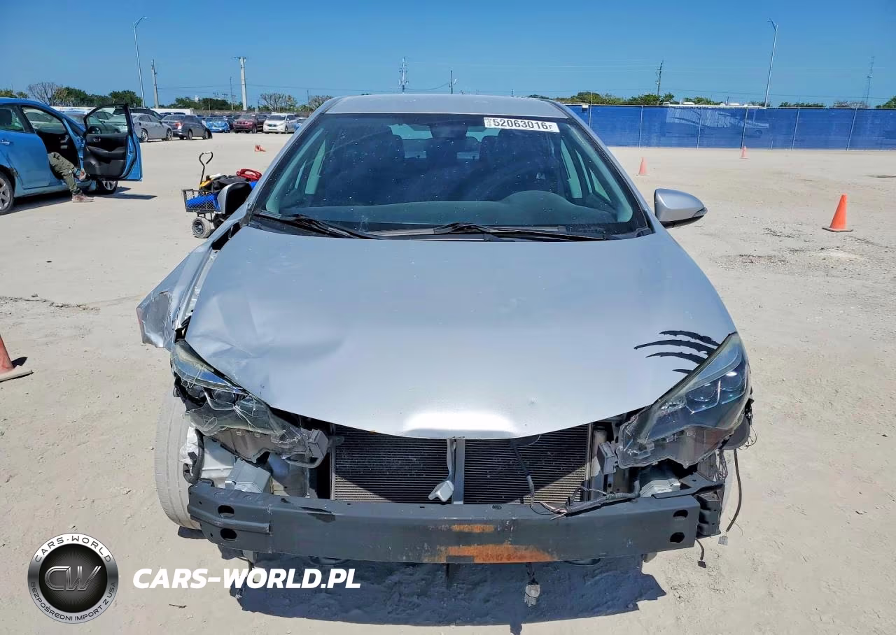2019 Toyota Corolla Se VIN:2T1BURHE6KC240065 - 5