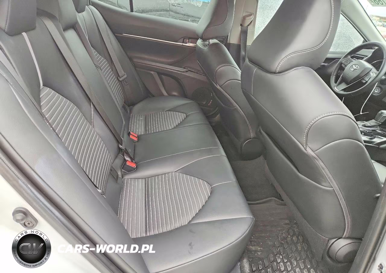 2020 Toyota Camry Se VIN:4T1G11AK6LU986869 - 10
