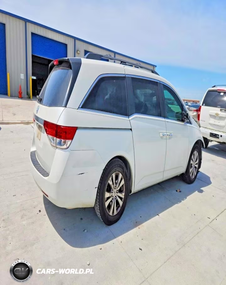 2014 Honda Odyssey Exl VIN:5FNRL5H64EB134507 - 3