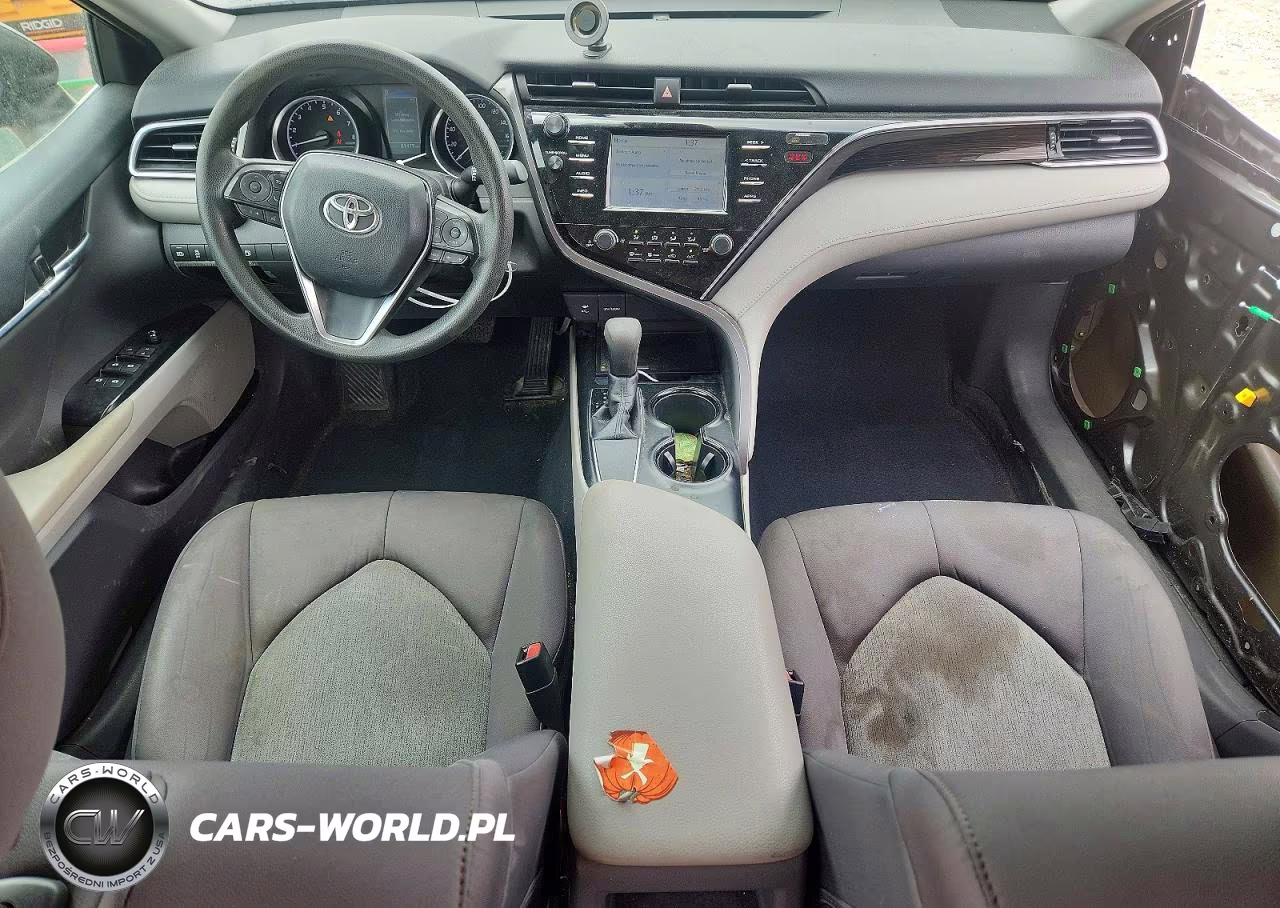 2018 Toyota Camry Le VIN:4T1B11HK6JU026769 - 8