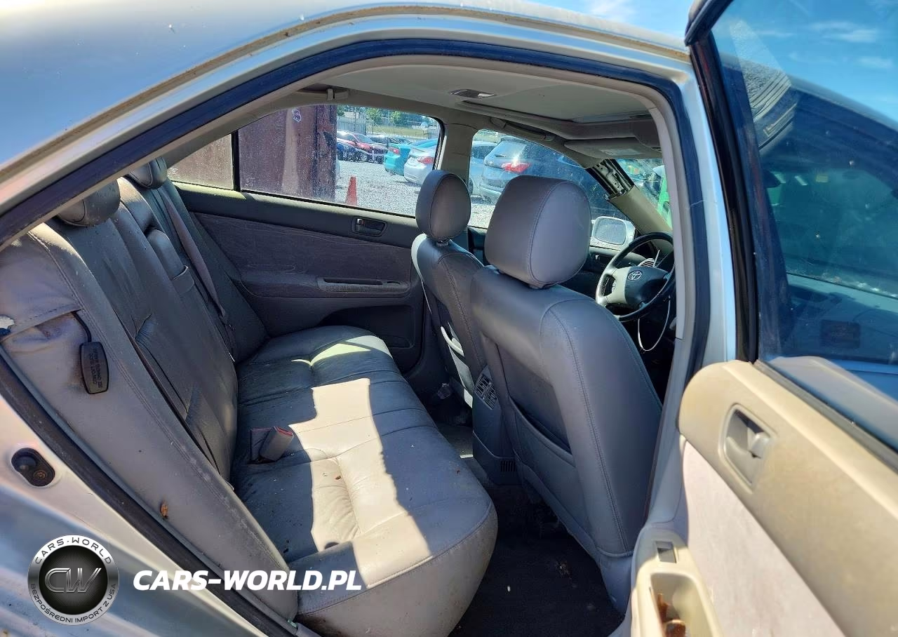 2003 Toyota Camry Xle VIN:JTDBE32K430181781 - 10