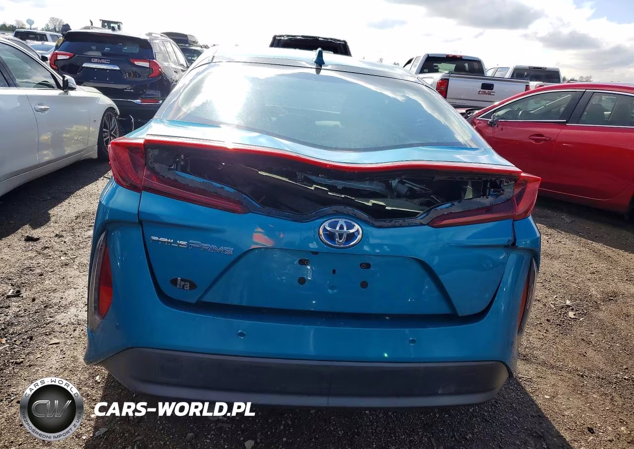 2017 Toyota Prius Prime Advanced VIN:JTDKARFP8H3039590 - 6