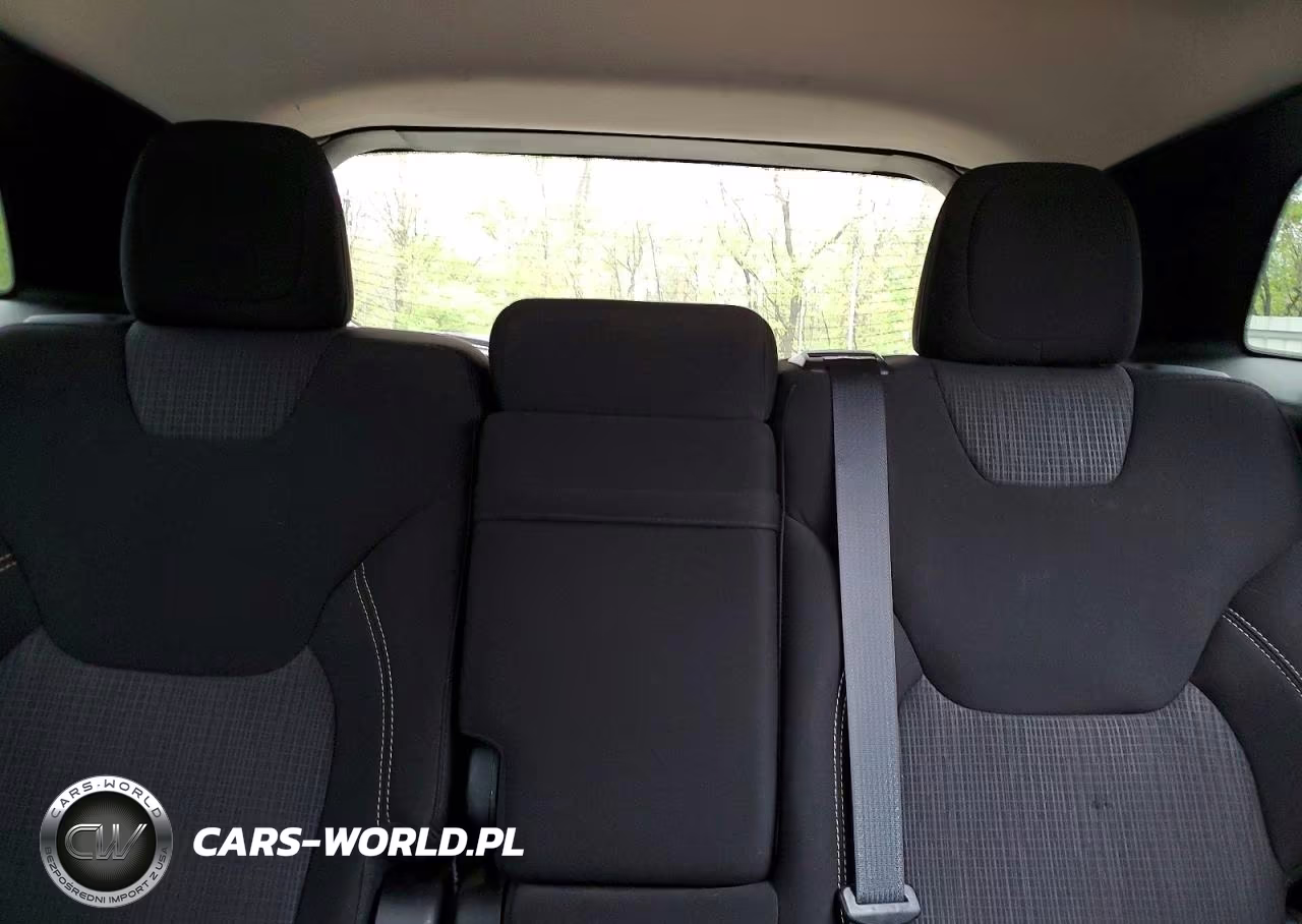 2015 Jeep Cherokee Latitude VIN:1C4PJMCS4FW751897 - 10