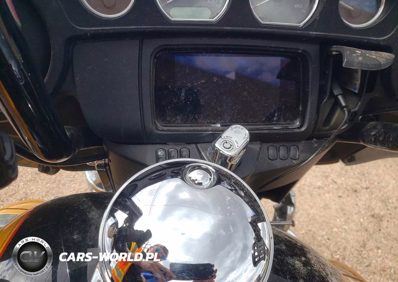2023 Harley-Davidson Flhtcutg VIN:1HD1MAF10PB850870 - 7
