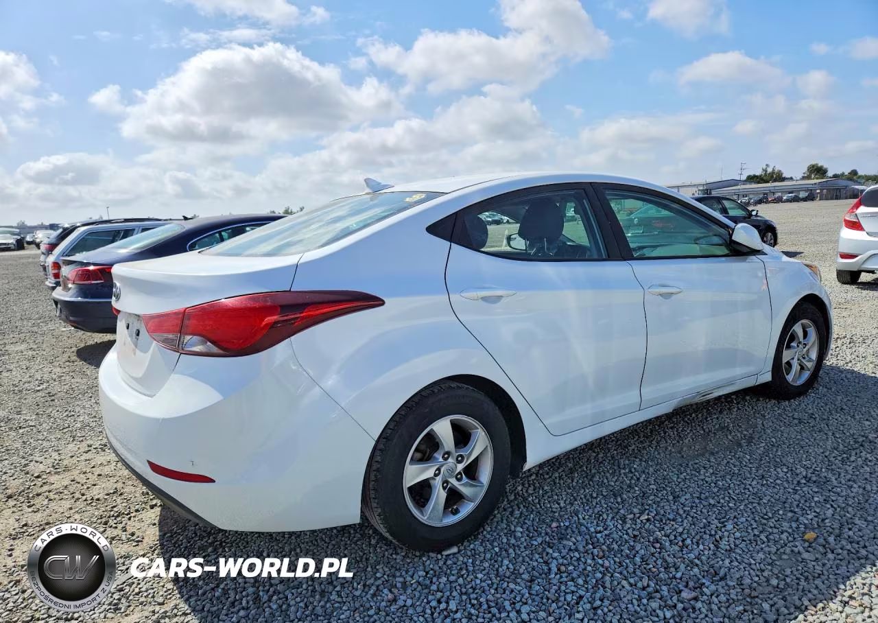 2015 Hyundai Elantra Se VIN:5NPDH4AE5FH573404 - 3
