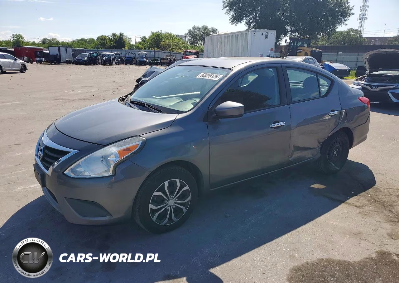 2019 Nissan Versa Sv