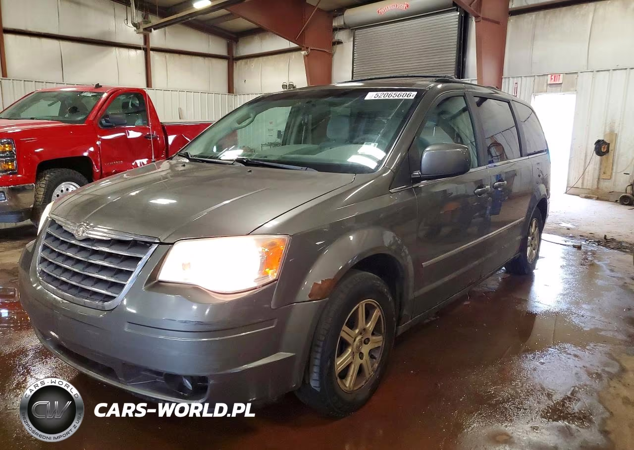2010 Chrysler Town & Country Touring