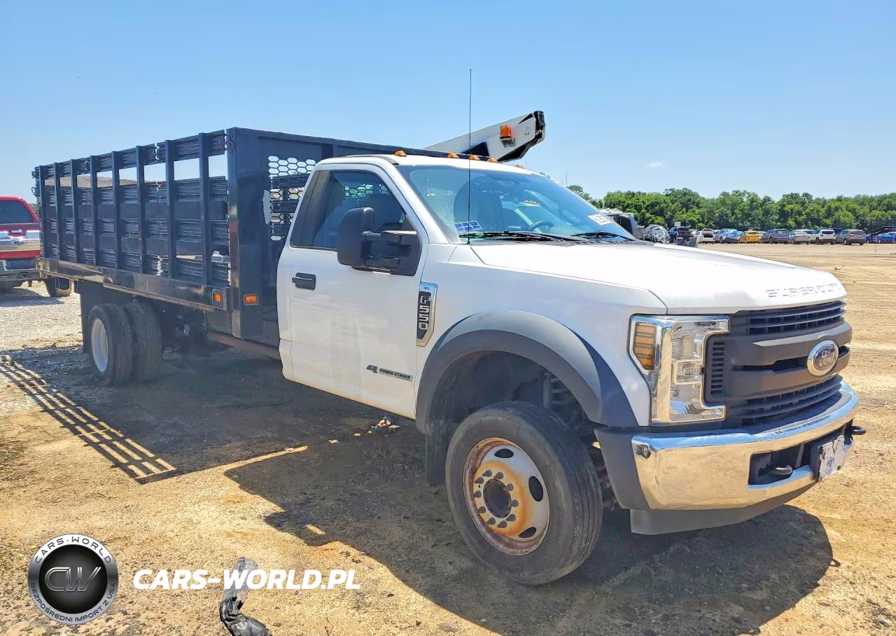 2018 Ford F550 Super Duty VIN:1FDUF5GT9JEC21691 - 4