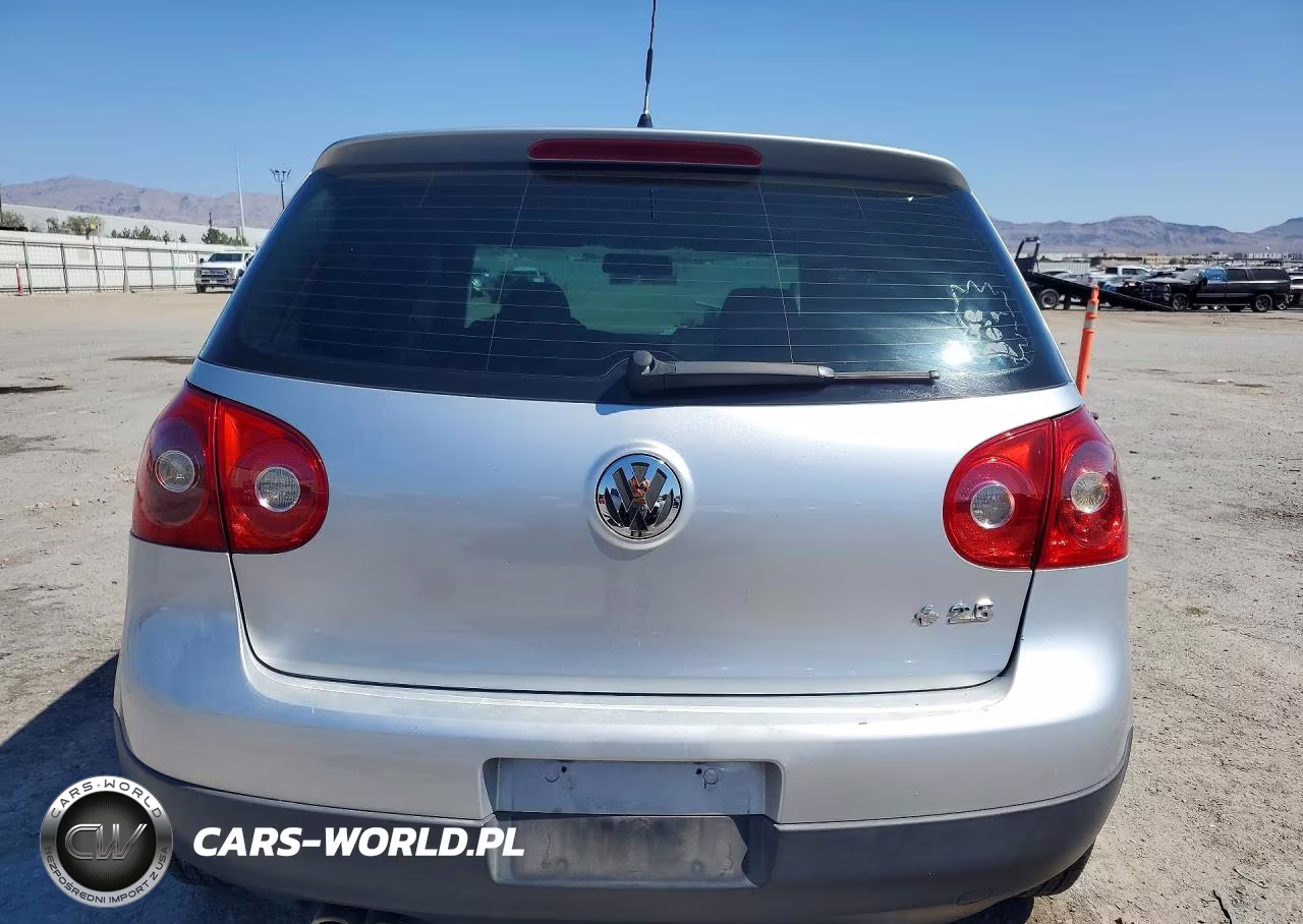 2008 Volkswagen Rabbit VIN:WVWBA71KX8W132173 - 6