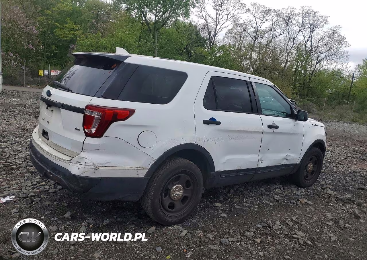2016 Ford Explorer Police Interceptor VIN:1FM5K8AR8GGA78101 - 3