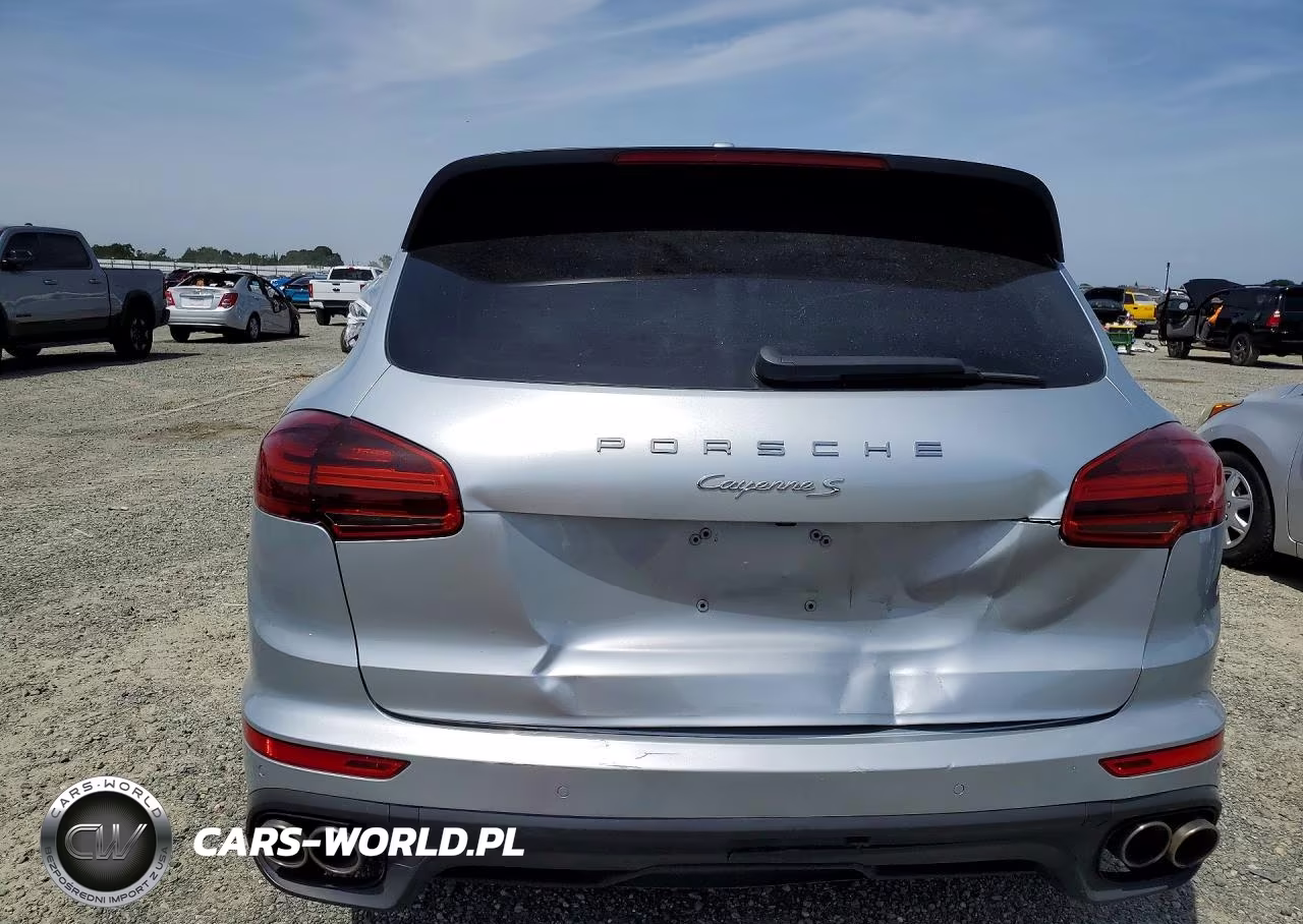2015 Porsche Cayenne S VIN:WP1AB2A22FLA60118 - 6