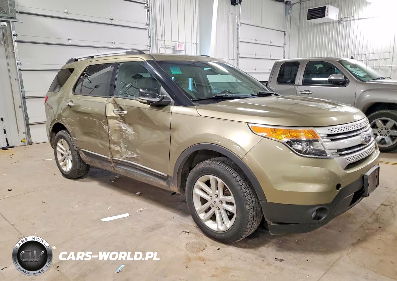 2012 Ford Explorer Xlt VIN:1FMHK8D89CGA35347 - 4