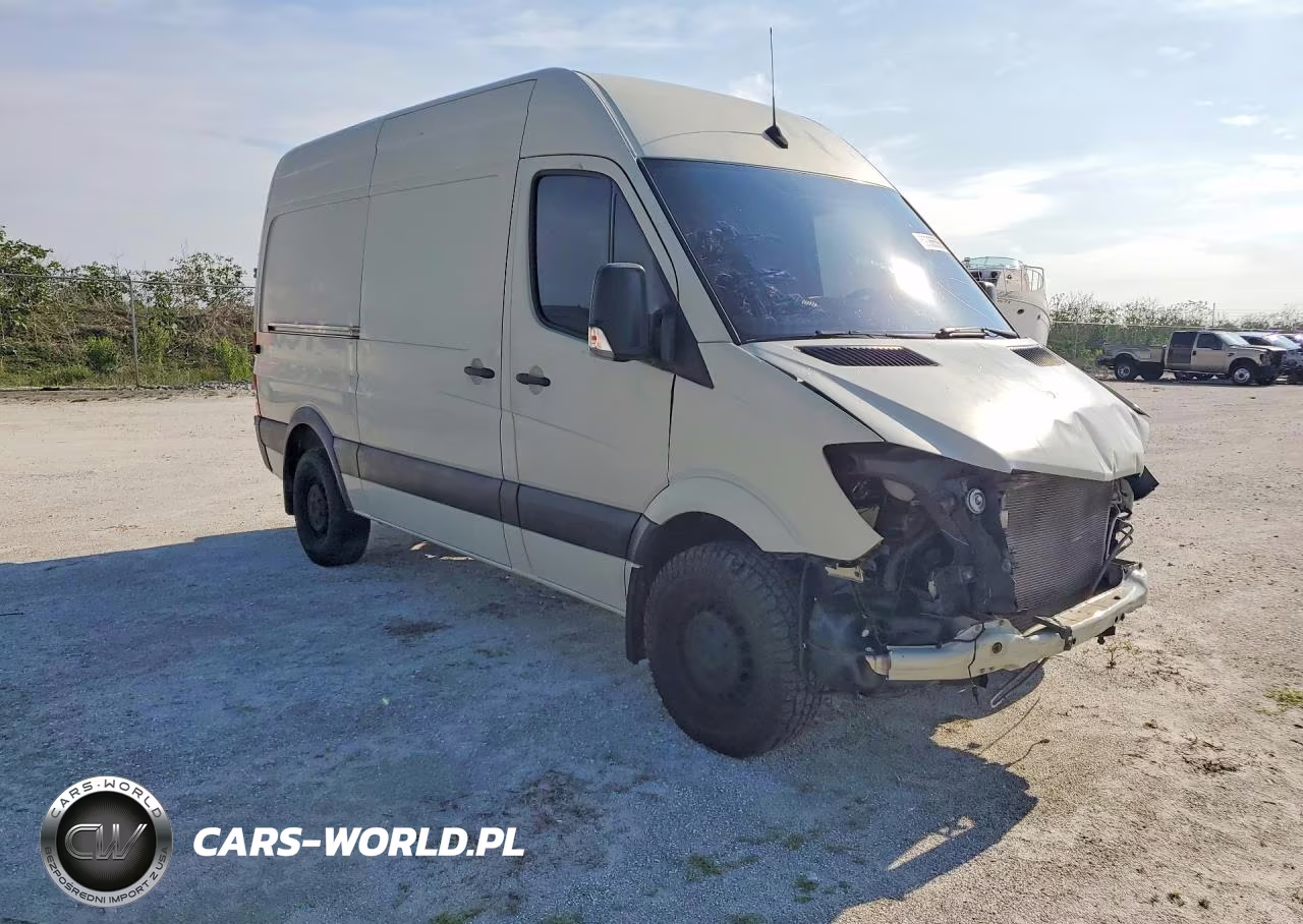 2018 Mercedes-Benz Sprinter 2500 VIN:WD3PE7CD0JP636458 - 4