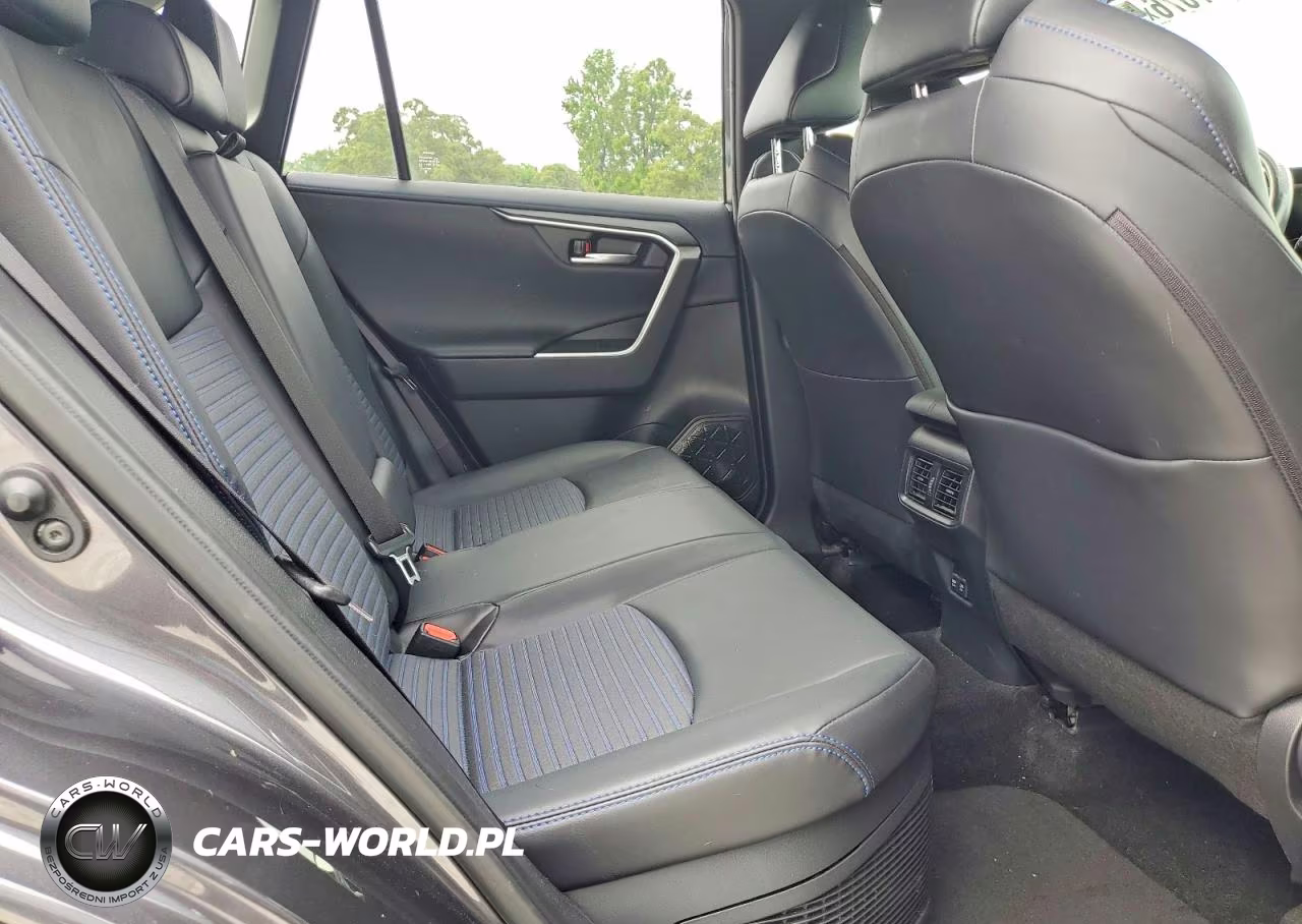 2020 Toyota Rav4 Xse VIN:JTMEWRFV0LJ048480 - 11