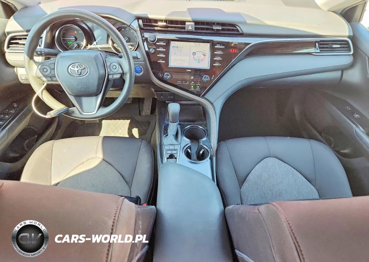 2020 Toyota Camry Le VIN:4T1C31AK5LU546120 - 8