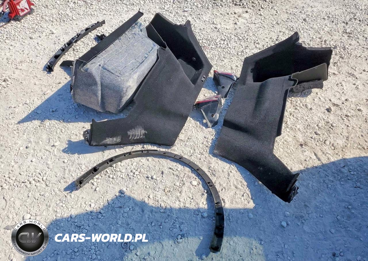 2023 Tesla Model Y VIN:7SAYGDEE7PF880185 - 12