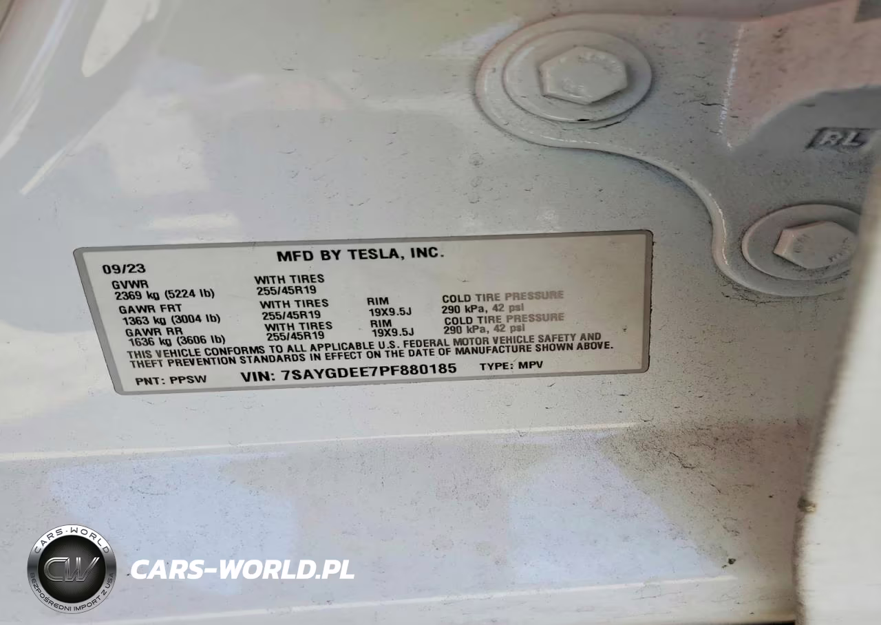 2023 Tesla Model Y VIN:7SAYGDEE7PF880185 - 13