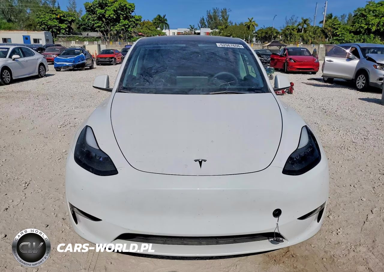 2023 Tesla Model Y VIN:7SAYGDEE7PF880185 - 5