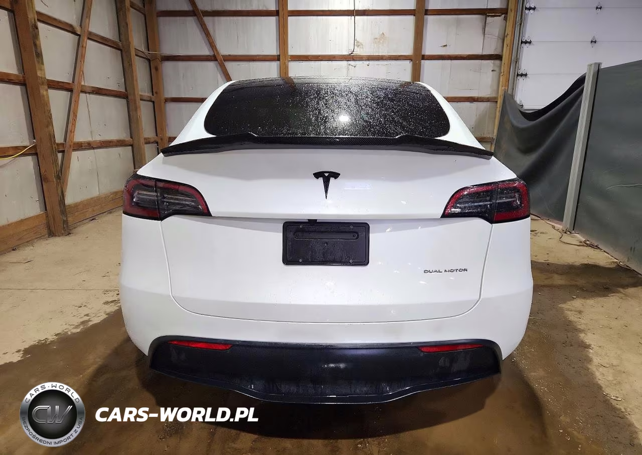2025 Tesla Model Y VIN:7SAYGDEE9SF223011 - 6