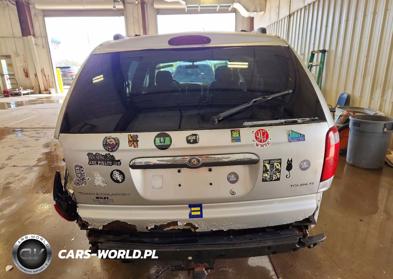 2005 Chrysler Town & Country Touring VIN:2C4GP54L45R501983 - 6
