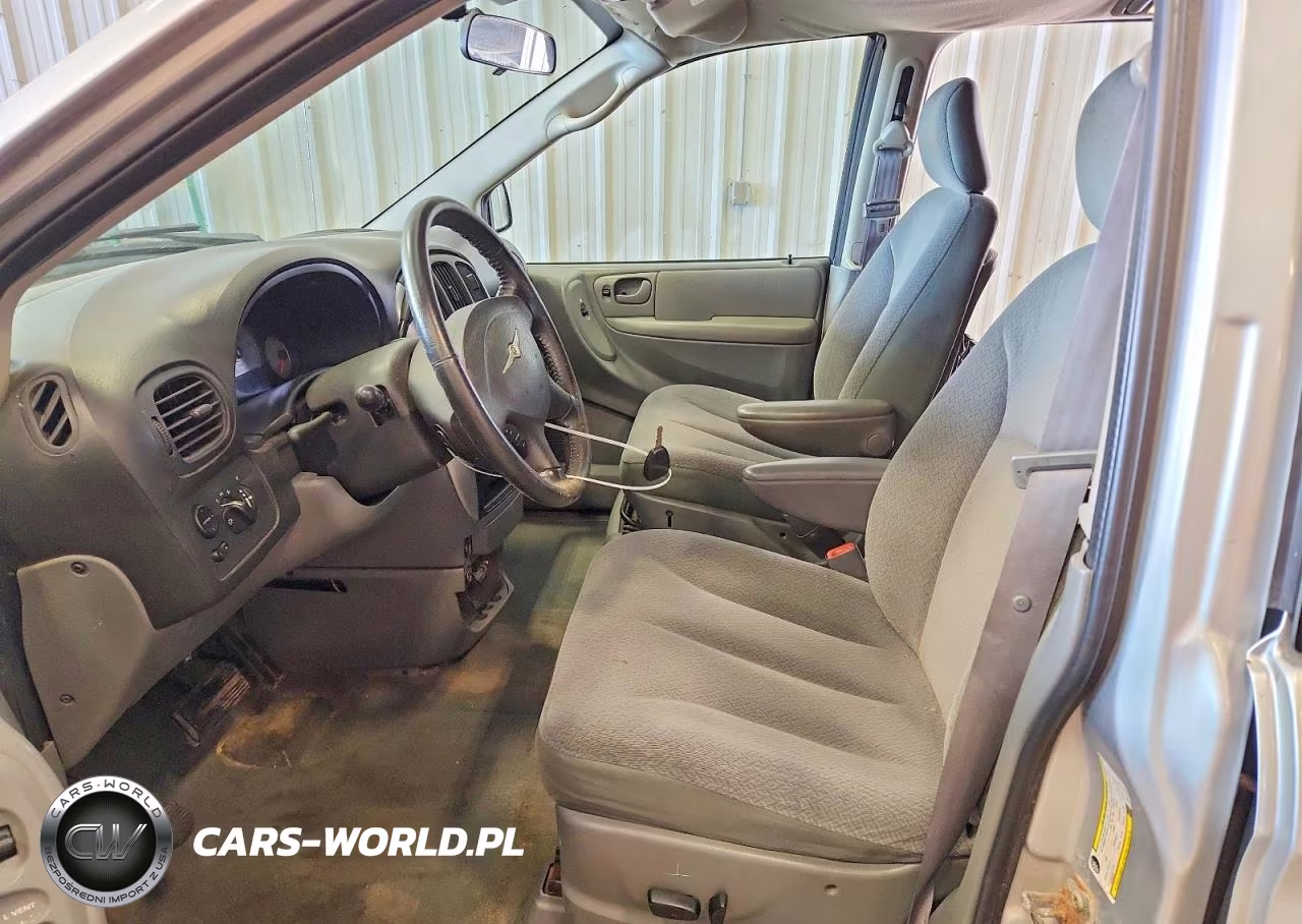 2005 Chrysler Town & Country Touring VIN:2C4GP54L45R501983 - 7