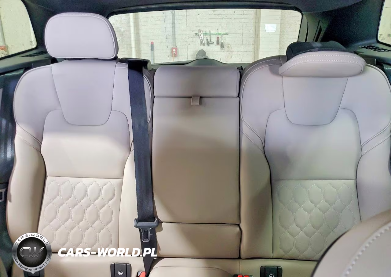 2026 Volvo Xc60 Core VIN:YV4H60RJ0T1406434 - 10