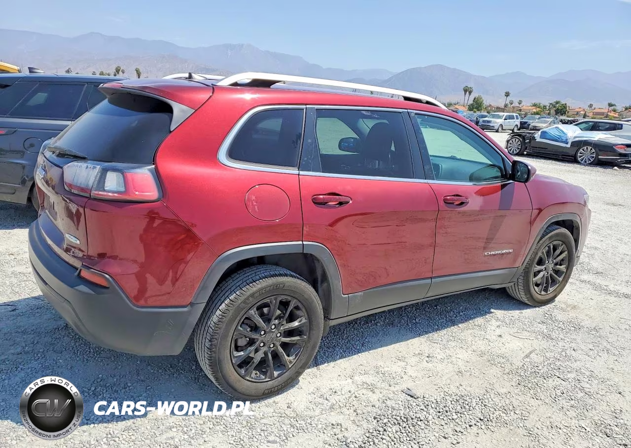 2019 Jeep Cherokee Latitude Plus VIN:1C4PJLLB5KD129695 - 3