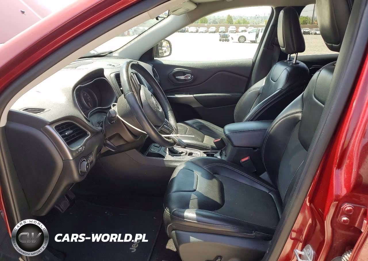 2019 Jeep Cherokee Latitude Plus VIN:1C4PJLLB5KD129695 - 7