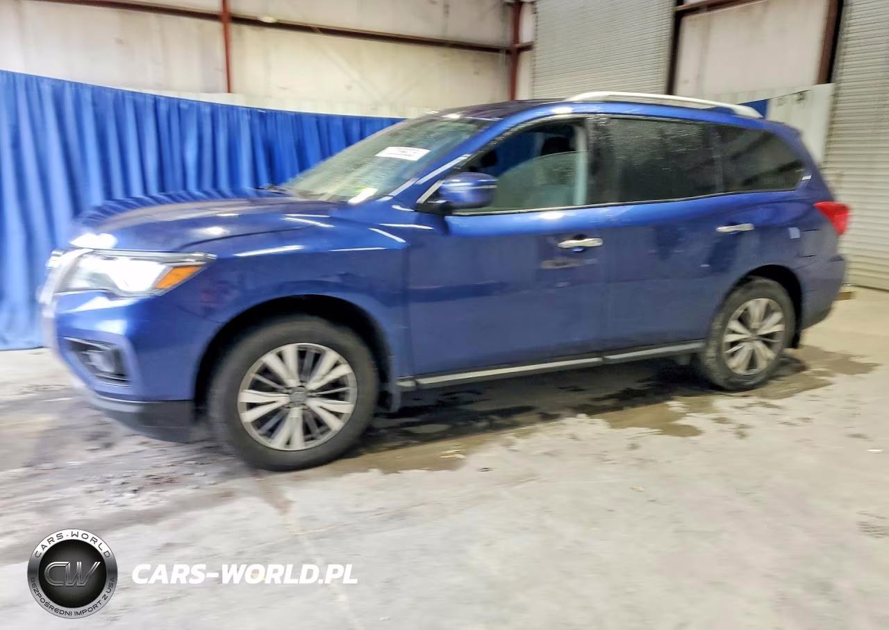 2020 Nissan Pathfinder Sv