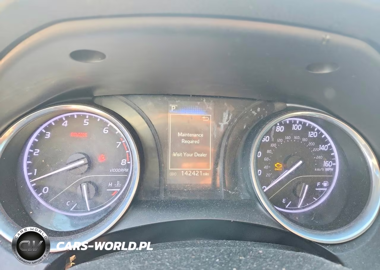 2018 Toyota Camry Se VIN:4T1B11HK2JU647653 - 9